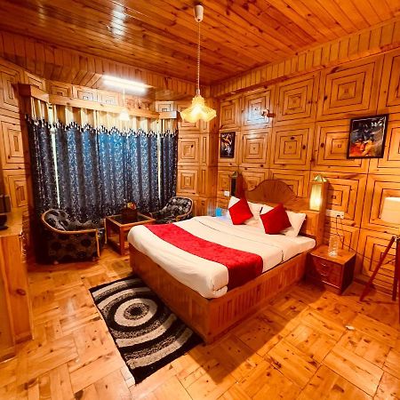Woods Villa- A Luxury Mountains View Cottages Manāli Dış mekan fotoğraf