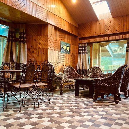 Woods Villa- A Luxury Mountains View Cottages Manāli Dış mekan fotoğraf