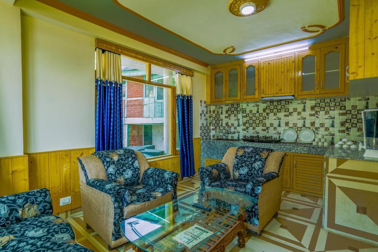 Woods Villa- A Luxury Mountains View Cottages Manāli Dış mekan fotoğraf