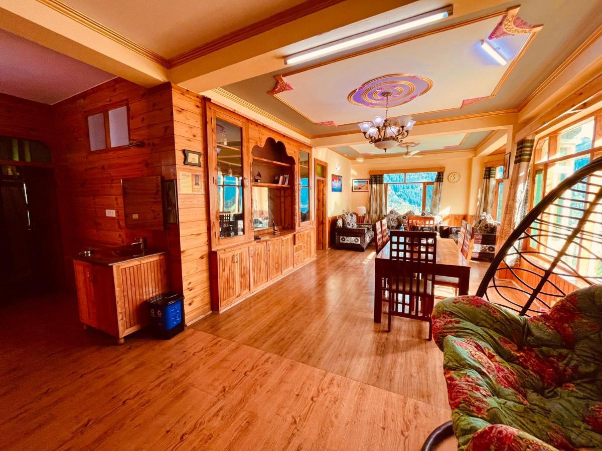 Woods Villa- A Luxury Mountains View Cottages Manāli Dış mekan fotoğraf