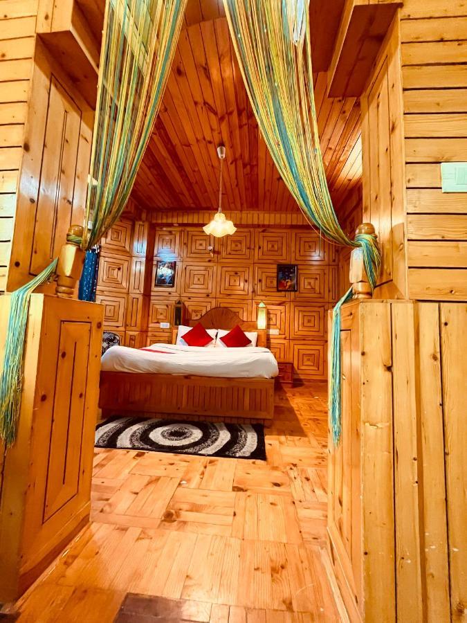 Woods Villa- A Luxury Mountains View Cottages Manāli Dış mekan fotoğraf