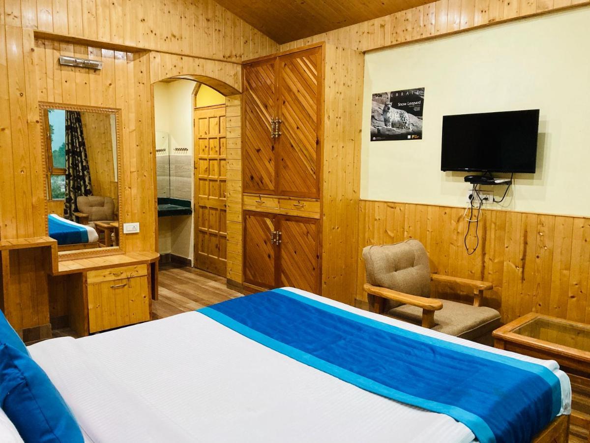 Woods Villa- A Luxury Mountains View Cottages Manāli Dış mekan fotoğraf
