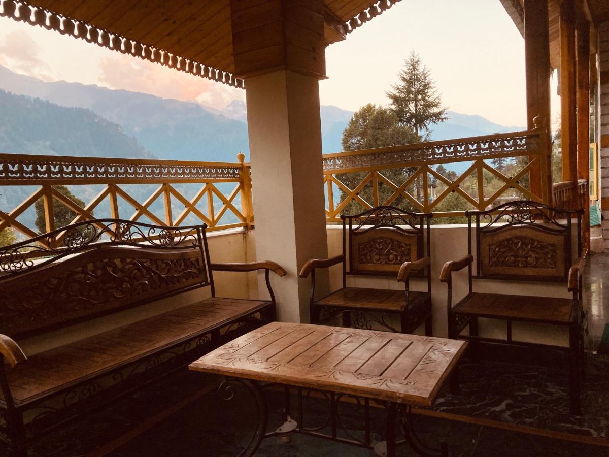 Woods Villa- A Luxury Mountains View Cottages Manāli Dış mekan fotoğraf