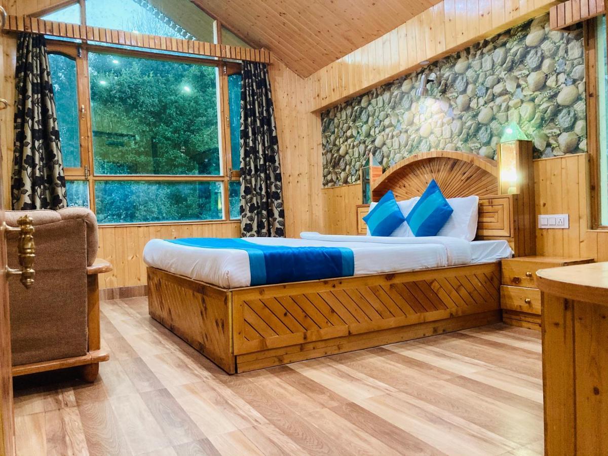 Woods Villa- A Luxury Mountains View Cottages Manāli Dış mekan fotoğraf